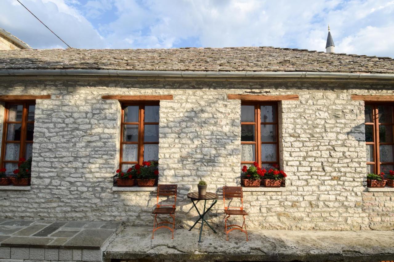Gjirokastër 4Rooms Hotel المظهر الخارجي الصورة