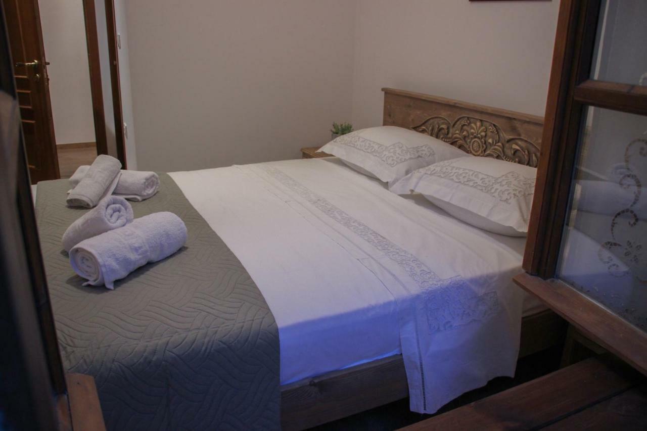 Gjirokastër 4Rooms Hotel المظهر الخارجي الصورة